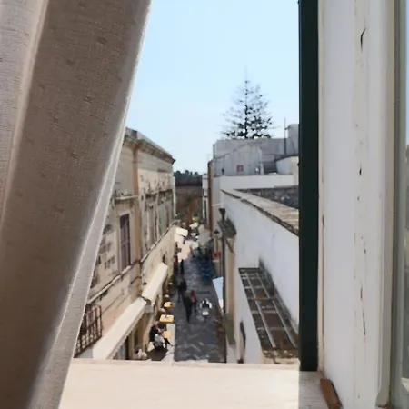 Dimora Storica Idrusa A Centro 6 Posti Appartement