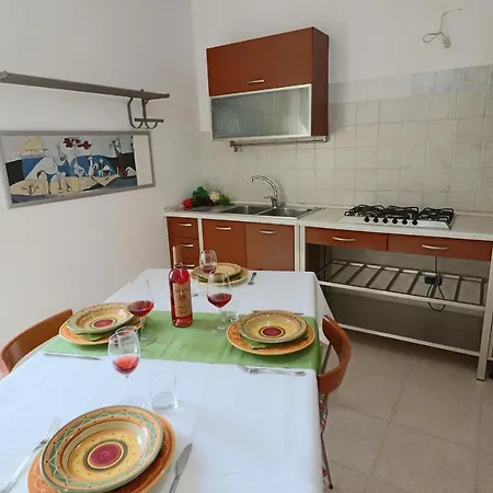 Appartement Dimora Storica Idrusa A Centro 6 Posti